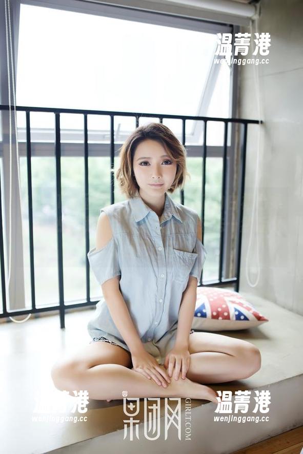 GIRLT果团网 - 这一辑龚玥菲的白裙合集，突然让我萌生了当模特的想法…然后又打了自己一巴掌。