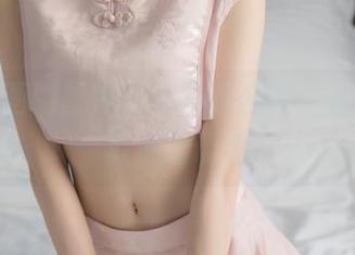 喵糖映画的丝袜少女写真合集，裹着花花肚兜的诱惑