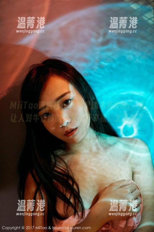 MiiTao蜜桃社-木楠Nan MiiTao蜜桃社 - 套图里的木楠Nan,总让人对牛仔裤的定义重新审视,太带感了。
