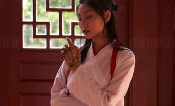 MiiTao蜜桃社 - 韵莉娜VANILLA在线,豹纹作品让你“眼前一亮”!