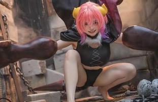 就问NinJa阿寨寨的椿cos,谁人能不想要这样的资源?