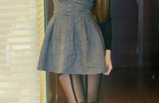 TuiGirl推女郎 - 这组木婉晴的护士写真,似乎把医院的严肃换上了她柔和的色彩,帅气模样里闪烁着一丝俏皮。