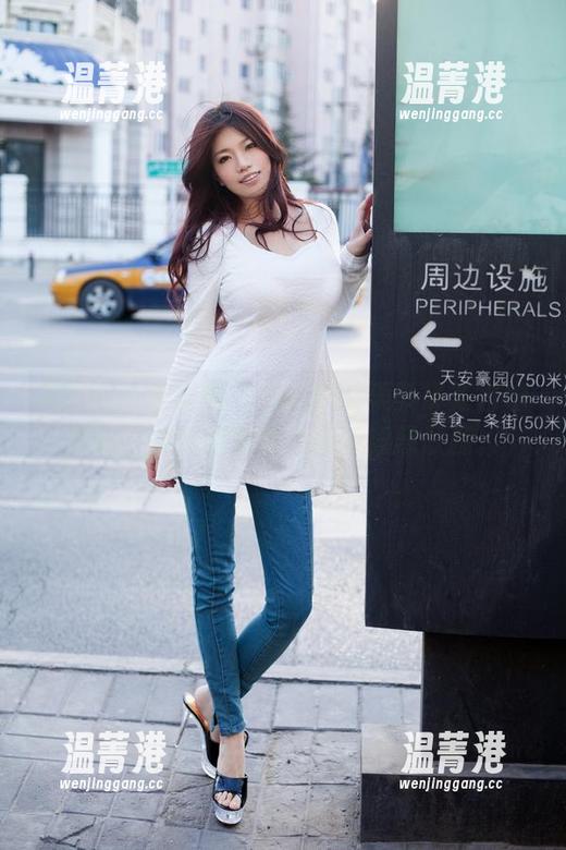 TuiGirl推女郎-艾栗栗 TuiGirl推女郎 - 这回的艾栗栗最新自拍作品,意外的吸引力让人浮想联翩。