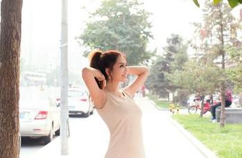 TuiGirl推女郎 - 一抹清凉,赵纹清夏日张嘴要啤酒——原图随便下载!