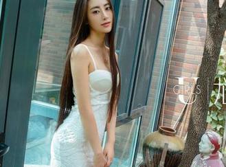 UGirls尤果网 - 美图在线,温鈊怡和她的圣诞“糖果布置”,说好的要减肥呢?