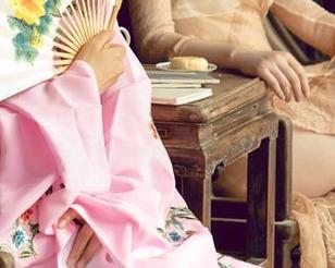 UGirls尤果网 - 王翊涵的校园图集:有点大学的样子,但也有点不务正业