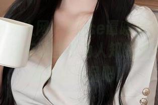 Xiuren秀人网 - Elise谭晓彤的女友不仅好看,还有哪些不为人知的美?快来看看这些作品吧!