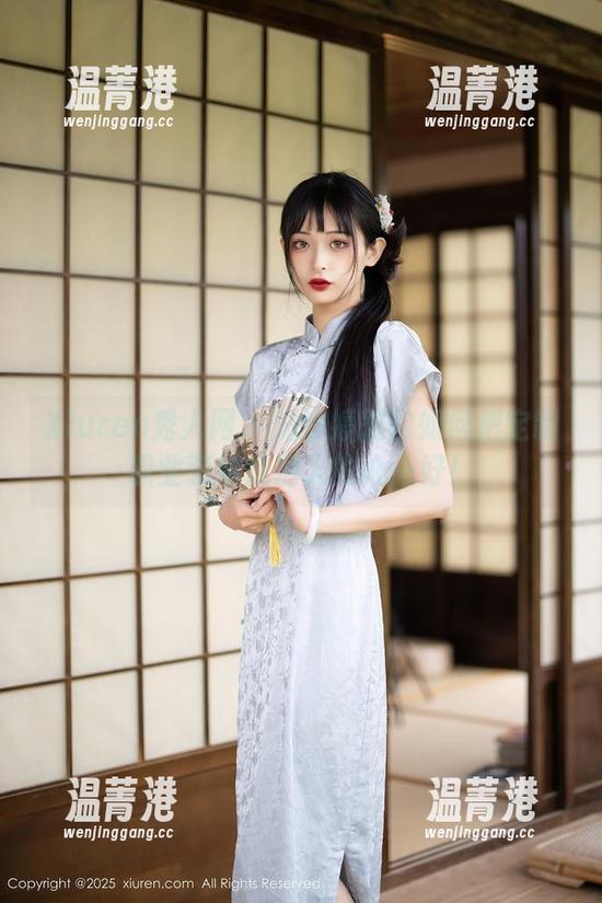 Xiuren秀人网-刘婷婷 Xiuren秀人网 - 刘婷婷教你如何把定制职业装穿成别人的心头好!