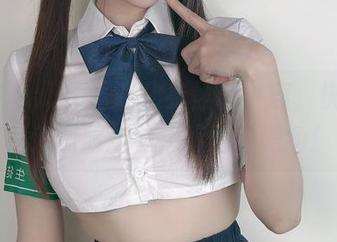 最新!miko酱吖化身圣诞小鹿,快看她如何驯服这些不听话的鹿角!