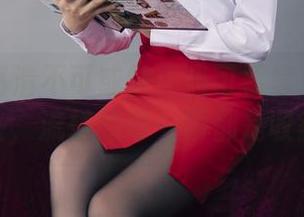 丽柜 - 高清不可或缺：当可馨套装遇见镜头，流转的每一瞬都是收获