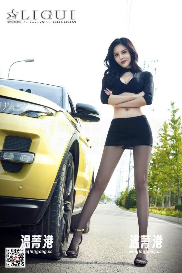 丽柜-白云 丽柜 - 白云的最新写真:要多白,有多白,裙子也要白得发光!