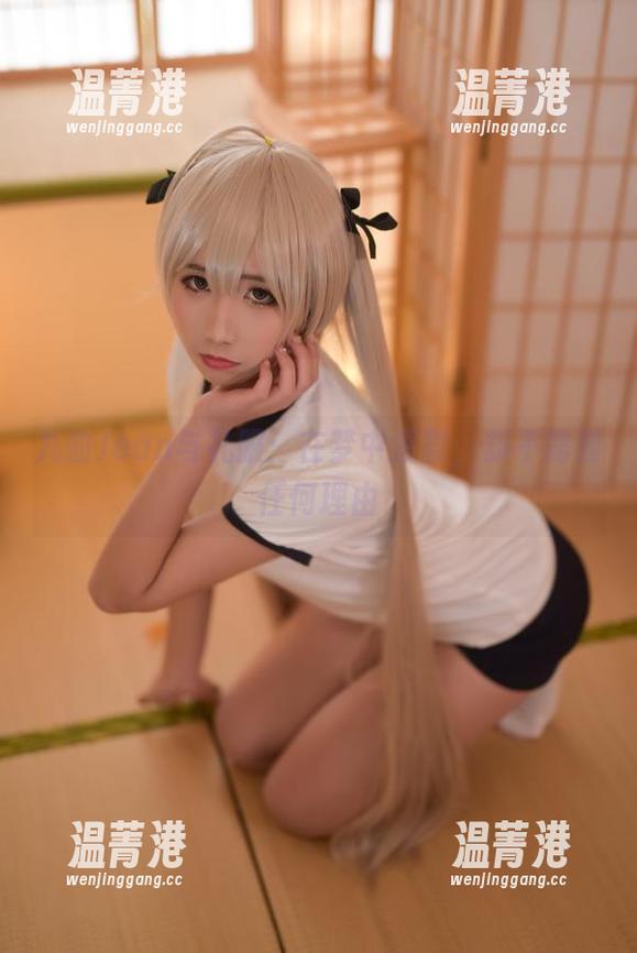 九曲Jean 九曲Jean与礼服:在梦中漫舞,却不需要任何理由