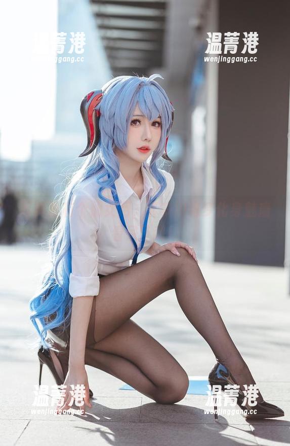 仙女月 写真里有个仙女月,喜多川海梦化身魅魔看呆了我!