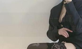 微密圈 - 会员订阅系列——看啊,俏妞qiaoniuTT的作品又偷偷溜出来啦!