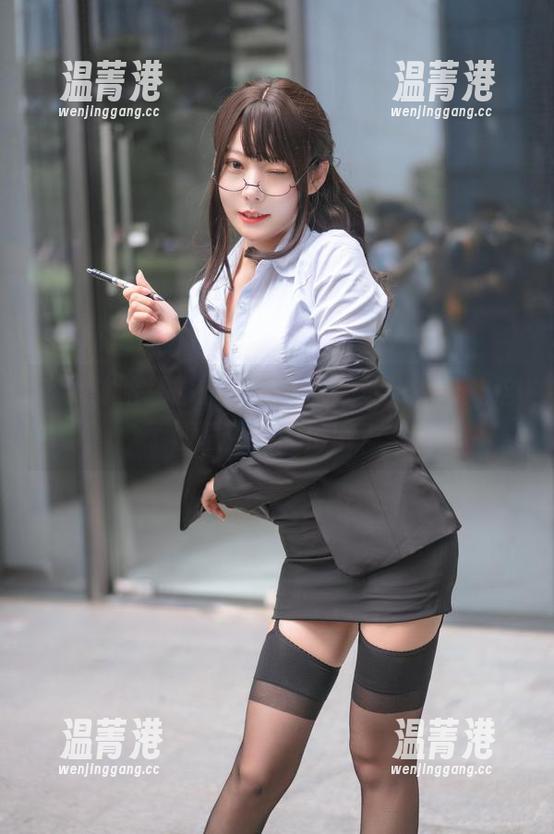 坏露露香宝 在线体验坏露露香宝的蕾丝魅力,谁让这画面如此高清呢?
