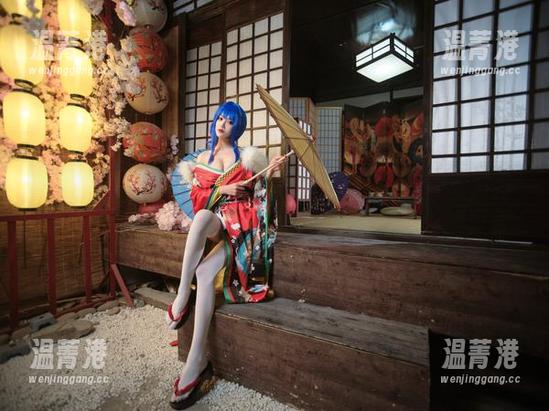 或许我应该采访大梨子不是御姐，问她穿和服时会不会把美图直接挂在墙上当作资源？