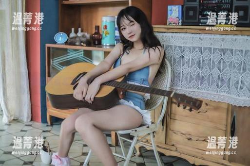 光滑的水面和紧绷的体操服——奇行家狗崽的cos图片合集