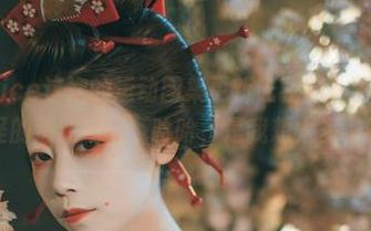 奈汐酱Nice这次的运动图集更新让我脑补了很多奇奇怪怪的运动场景，哈哈，是我想太多了吧！