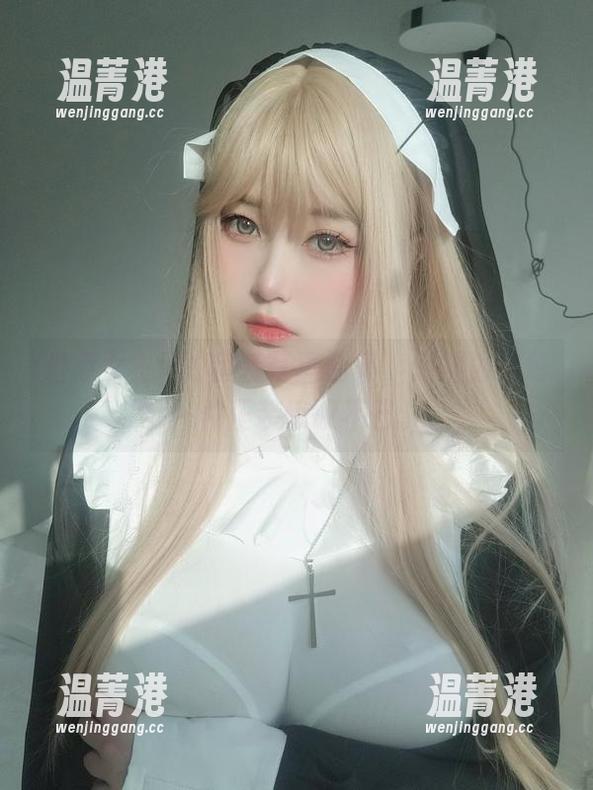女主K 盘点女主K的套装写真合集,你得为这每一件正装惊叹不已。