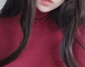 女主K的玛奇玛:无圣光的调调,身形曲线凹得不夸张吗?