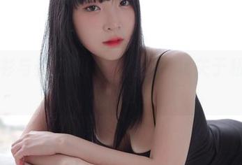 白衬衫与姜仁卿(강인경)：一场关于私拍的小对话。