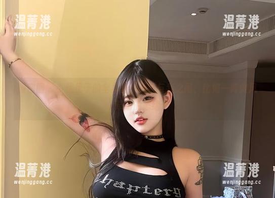 小优优子 微密圈 - 小优优子的全集里,天台与我之间,比如一阵微风牵动的思绪