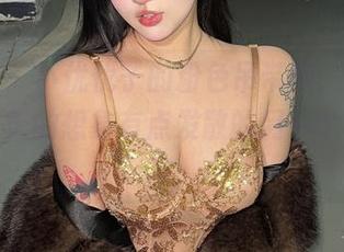 微密圈 - 小优优子的粉色吊带裙,这是让我对夏天的想象有点发散的另一个共享版本!