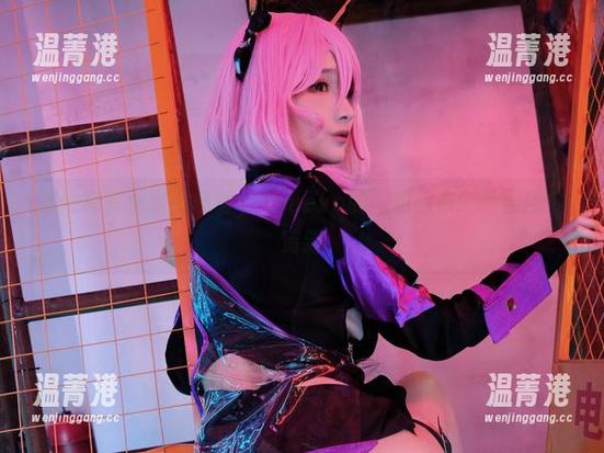 幼爱youmeko 学妹写真速递:幼爱youmeko的图包捎来一丝校园的清新