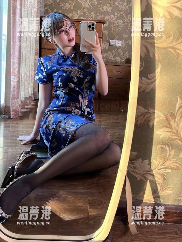 微密圈 - 感觉张思允nice的旅拍套图给我追逐流星的冲动，资源不分享就太对不起她的自我表达。
