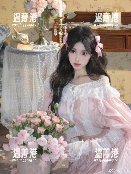 怡子yiii 怡子yiii:高清冰公主合集,感受到一丝丝的凉意和不羁。