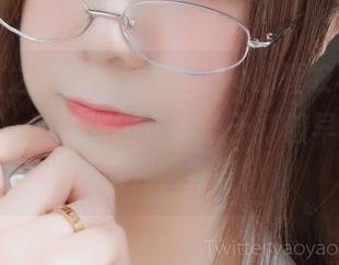 “懒人之福：摇摇乐yoyo的睡衣写真图包”——听说这图包有助于打破早晨赖床的魔咒，靠谱！