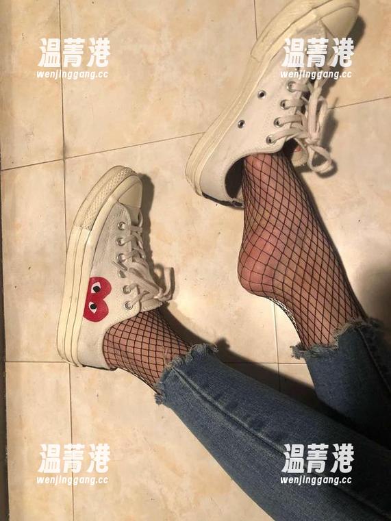 微密圈 - 无敌哒小姨妈的白色写真，直接亮瞎我眼，原图先睹为快！