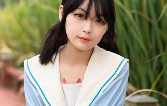 梨瑾瑾不仅是梨还很有范儿,这围绕黑长服的cos资源思维碰撞中…