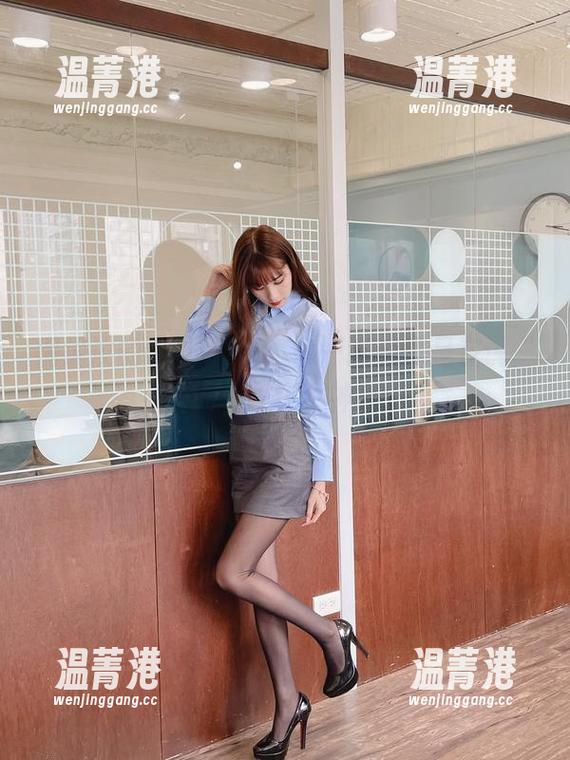 泥泥汝 泥泥汝的OL照片集:每一张都像是在说“我是职场女神”