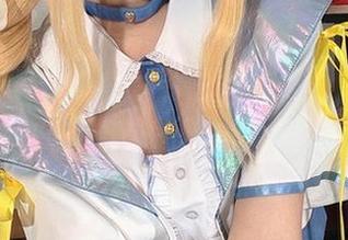 神奇合集:白栎Shirly的藤田琴音打歌服壁纸,既能上墙也能下床