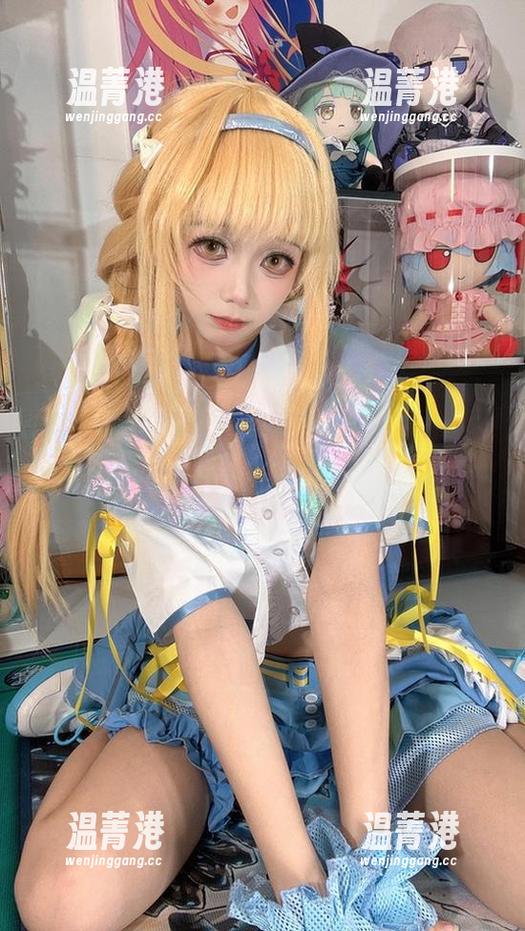 白栎Shirly 神奇合集:白栎Shirly的藤田琴音打歌服壁纸,既能上墙也能下床