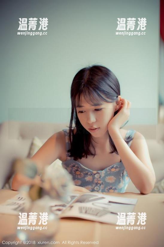 秀人网-Yomi悠蜜 秀人网 - 分享Yomi悠蜜的可爱小女仆,不过是个身拖长裙的调皮鬼吧!
