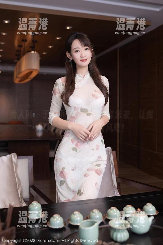 秀人网-于大小姐AYU 秀人网 - 于大小姐AYU的全套泳衣,让我们再聊聊那不小的海风吧!