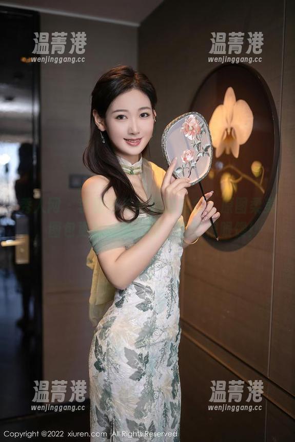 秀人网-李丽莎 秀人网 - 李丽莎与丝袜的约会,原图柔美,图包更加暧昧,啊,这就很眼馋!