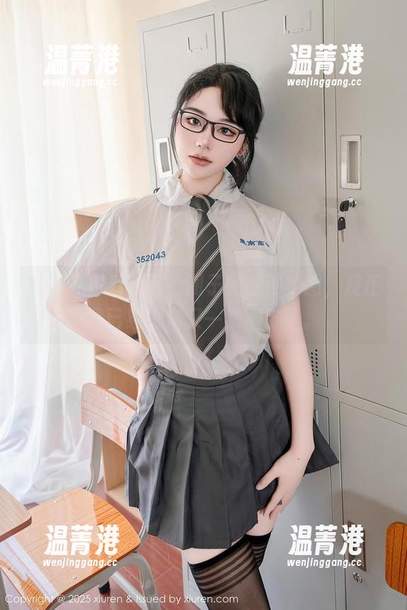秀人网 - 看樱桃小阑子的泳池美图，反正我已经被她又一次圈粉了。