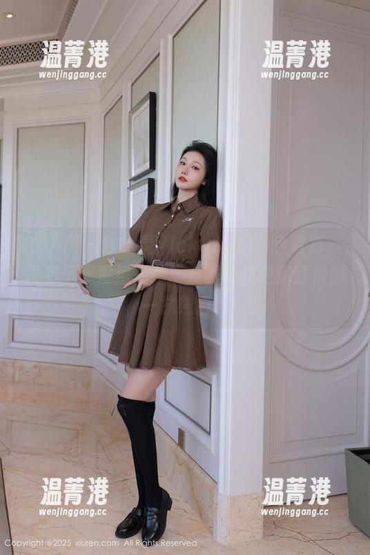 秀人网-陈念灵Vickyao 秀人网 - 陈念灵Vickyao的白色写真,没有圣光那层光环,反倒让我更想盯着那一抹纯白。