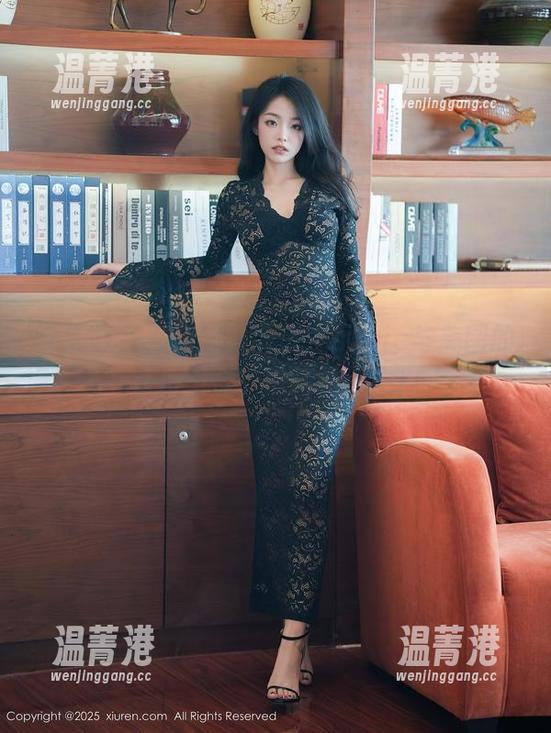 秀人网 - 高跟鞋、雯大王susie与美图的欢乐组合，最新更新中！