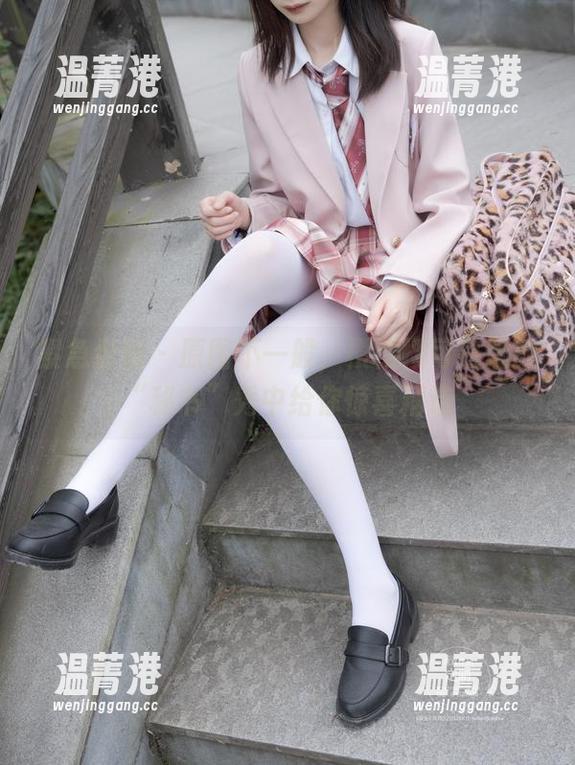 紧急企划 - 原图不一般，樱樱樱可在她的“秘书”秀中给你惊喜精选