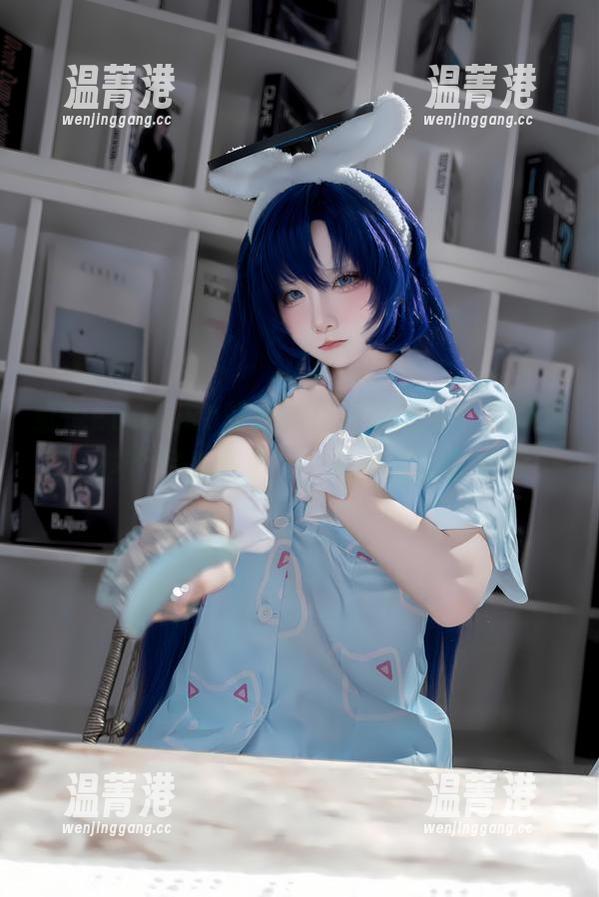 纸悦Etsu_ko 纸悦Etsu_ko和她的玛丽居家服,不得不误入这个写真合集,一时心里默念真香…