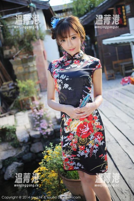 美媛馆 - Vetiver嘉宝贝儿的水手服原图，让我一秒想起小船出海的清爽。