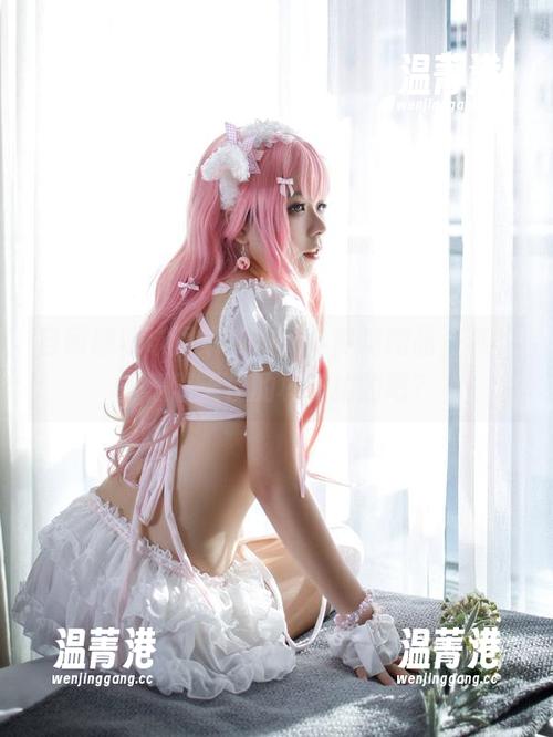 自闭颜球球 自闭颜球球图集发布:小黄鸡赠品,真的是照着天使的样子拍的吧?