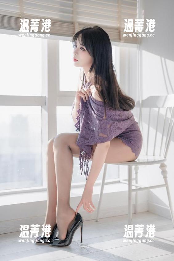 八月的绘本：沪上OL在职场散心，快来晋级成轩萧学姐写真合集的忠粉！