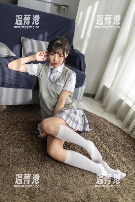 面饼仙儿 高清写真听说面饼仙儿是修女,蛮神奇的对吧?!
