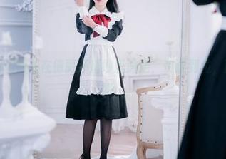 图片中的面饼仙儿在德丽莎婚纱里游走,资源到位,面饼界新风尚!
