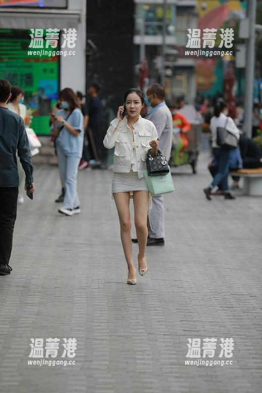 魔镜街拍-婷婷 魔镜街拍 - 粉裙有毒?看婷婷如何拯救工作日常高清图册